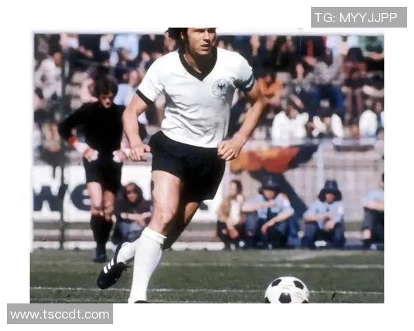 全球足坛最伟大十位球星排名揭秘 谁将是历史之最