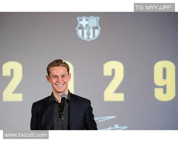 探索同性恋足球球星的奋斗历程与挑战：体育场上的勇气与荣耀